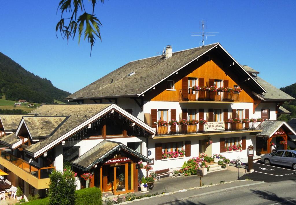 Hotel Plein Soleil Vacheresse Esterno foto