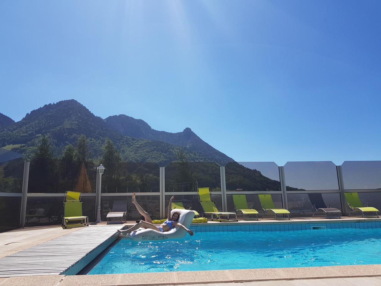 Hotel Plein Soleil Vacheresse Esterno foto
